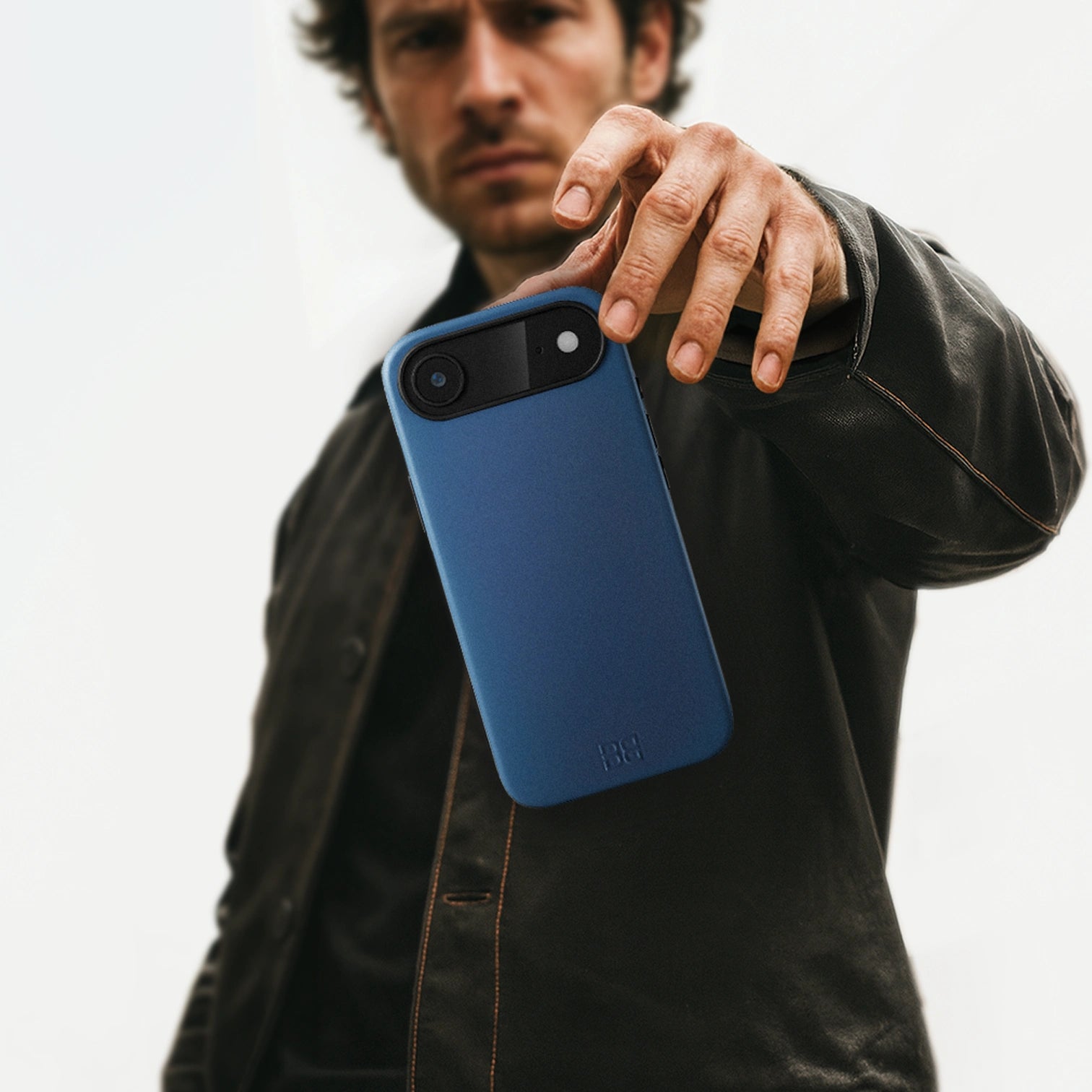 Slate Blue / iPhone 17 Pro