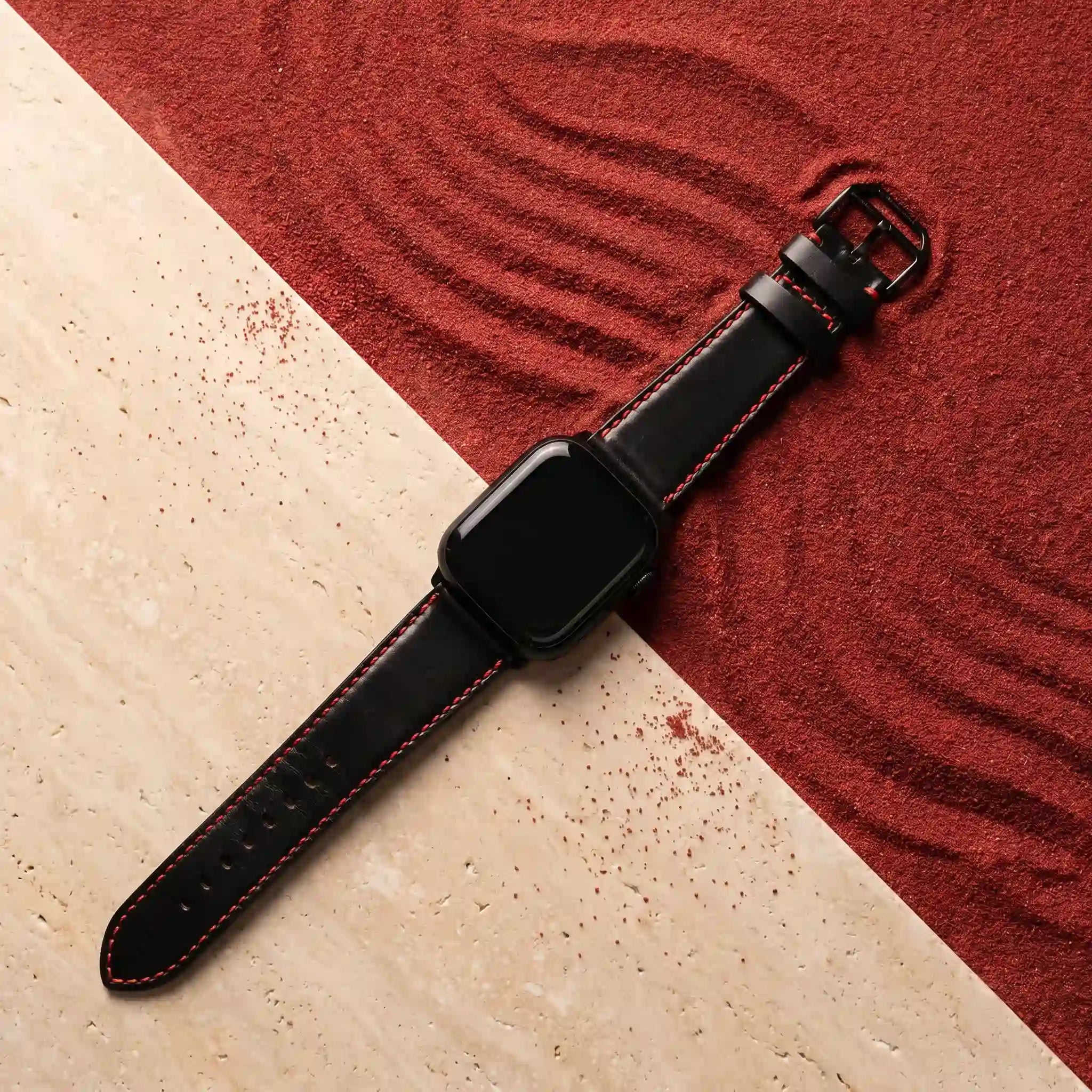 Schwarz / Rote Naht