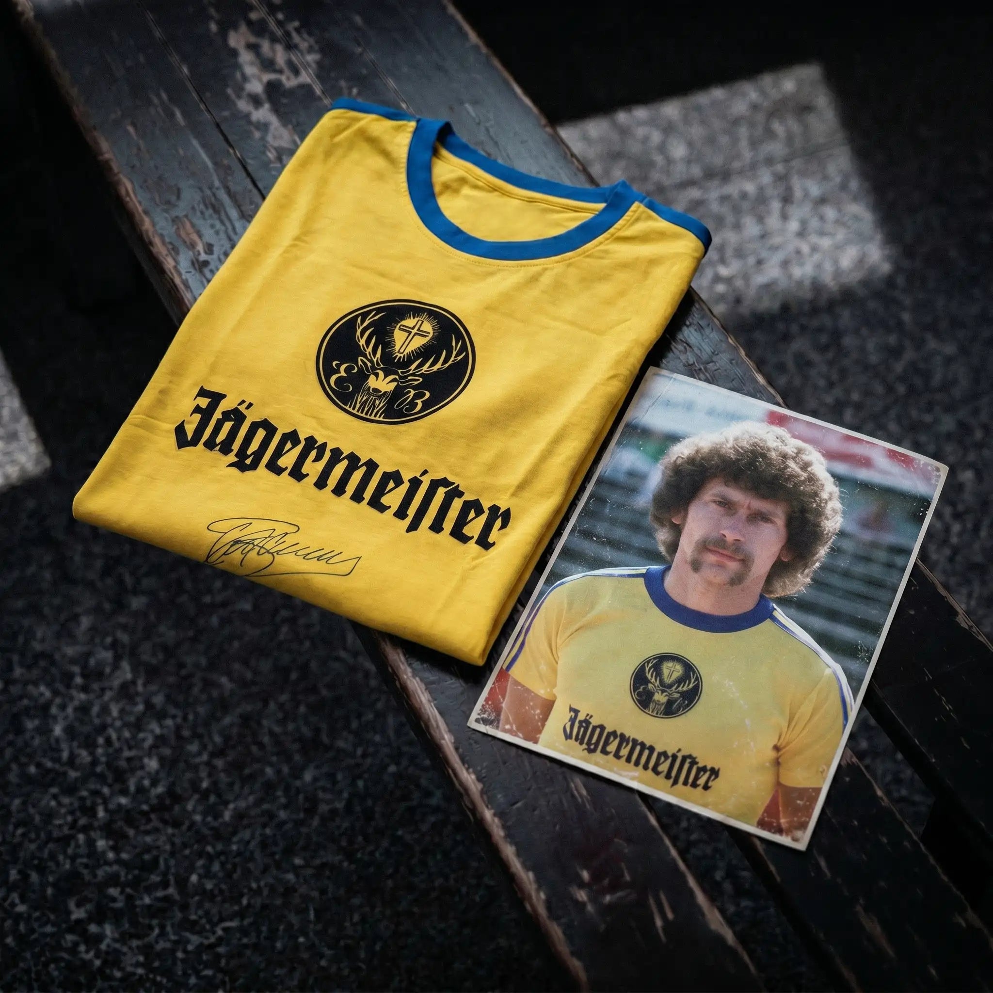 Der Afro (Aus dem Trikot von Paul Breitner)