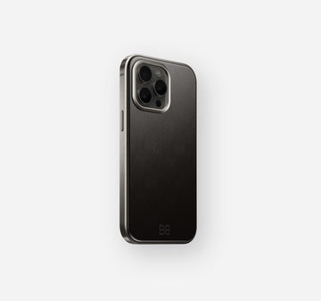 Classic Case Titan | Slate Black | iPhone 15 Pro Max