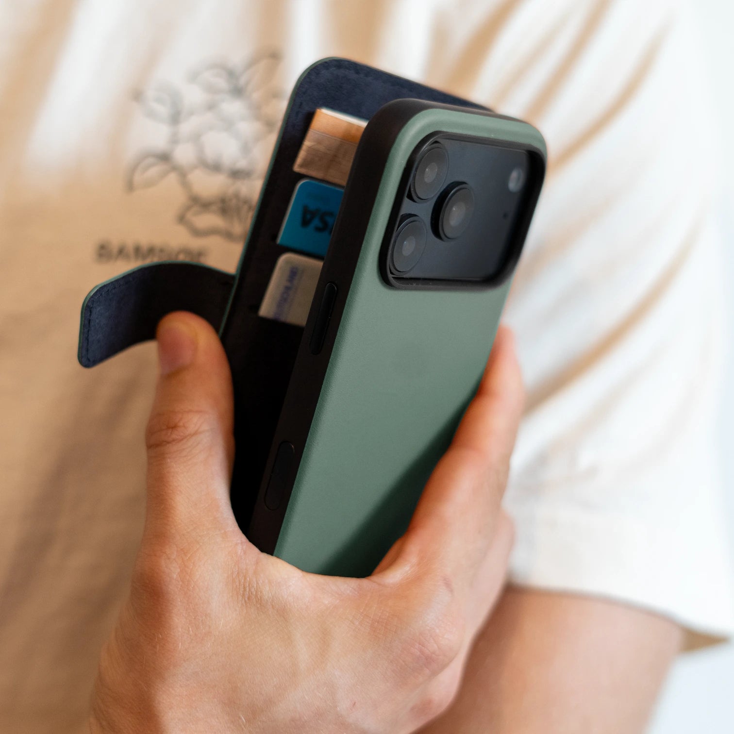 Slate Green / iPhone 17 Pro / Folio