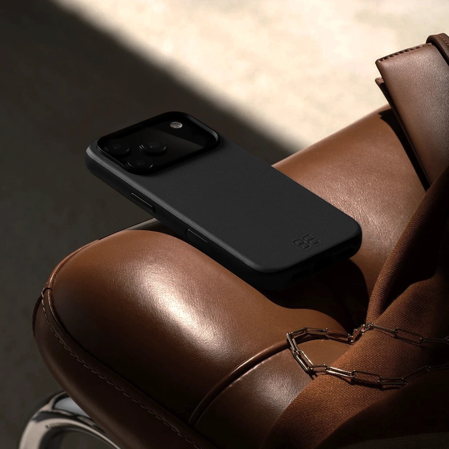 Graphite / iPhone 17 Air