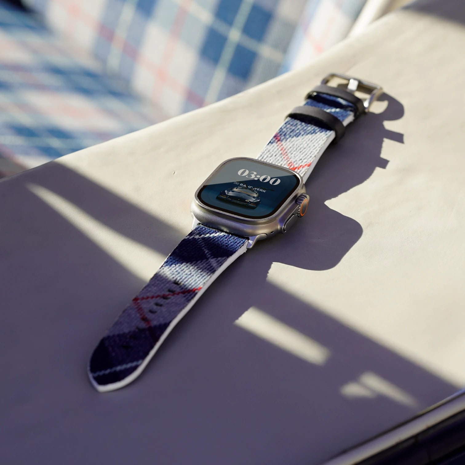 L1 Blau / 46mm / Titan Natur