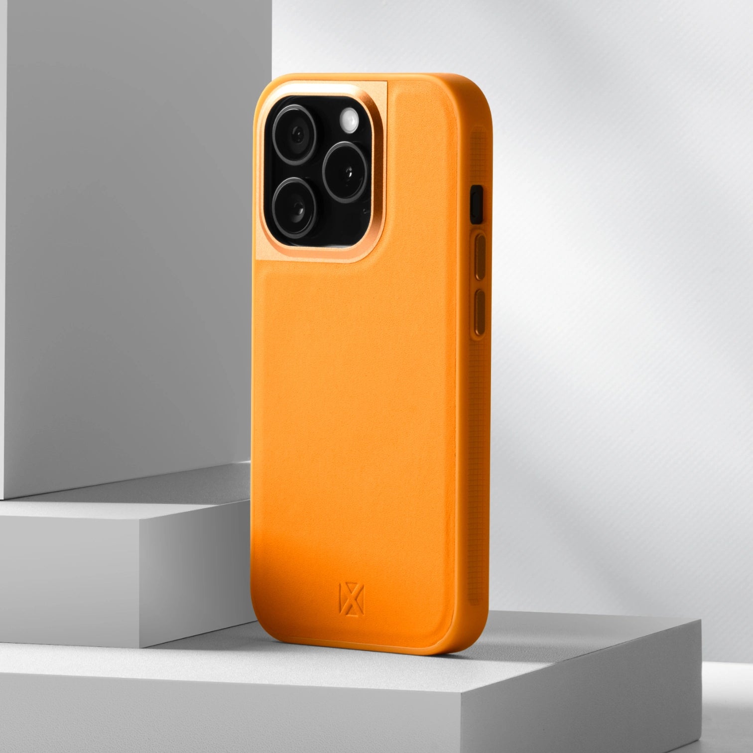 Orange Pop / iPhone 15