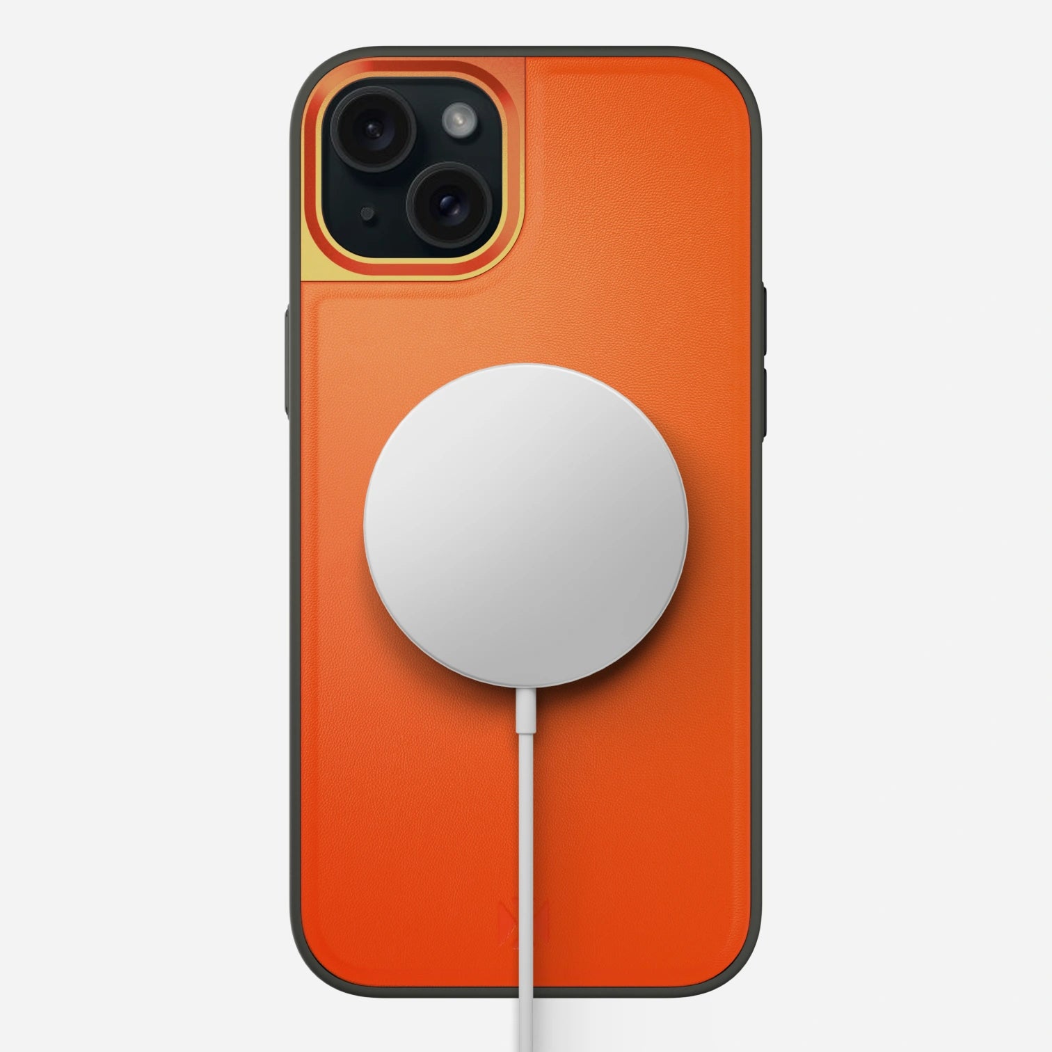 Shocking Orange / iPhone 15 Plus