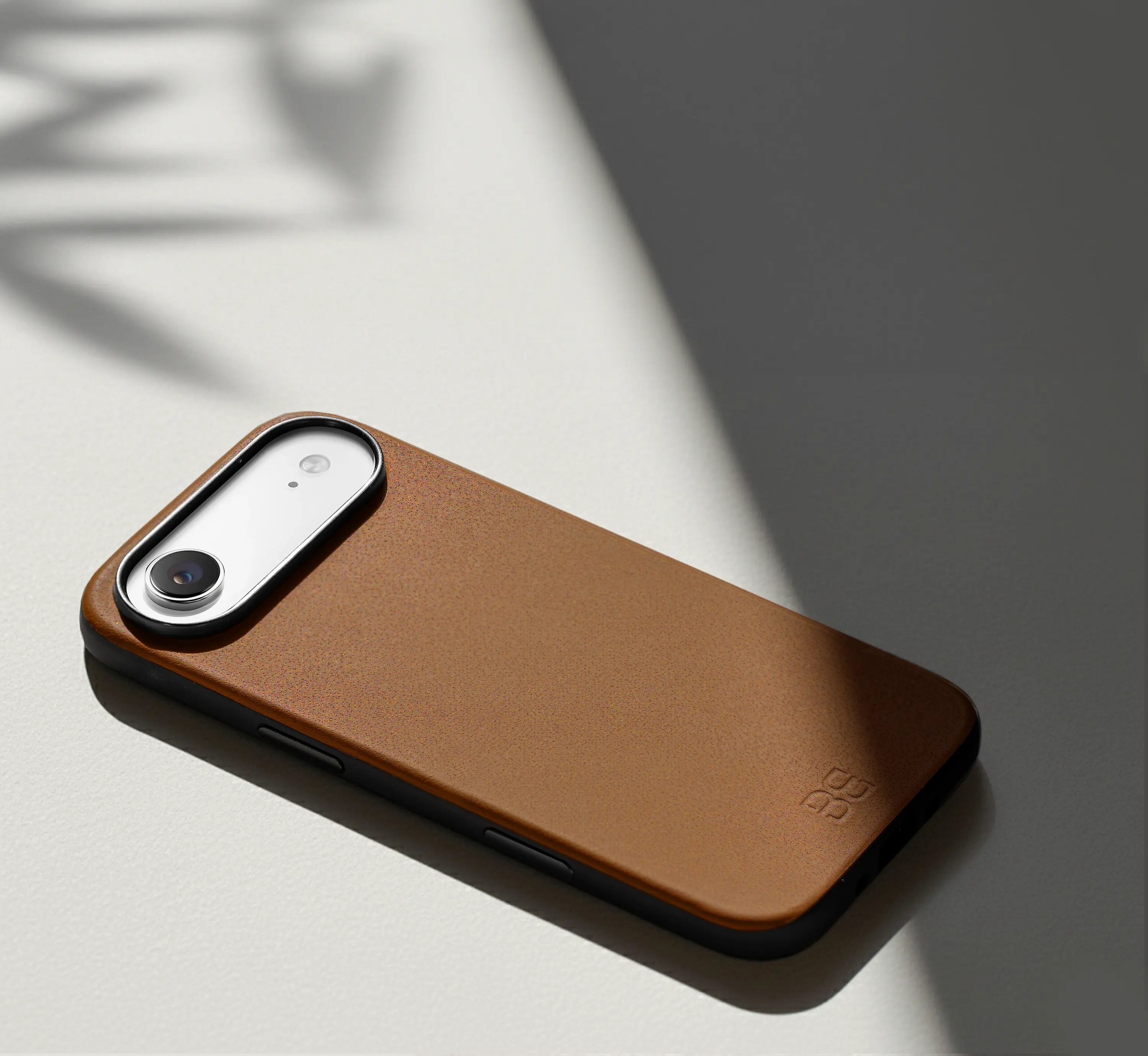 Chocolate / iPhone 18 Air