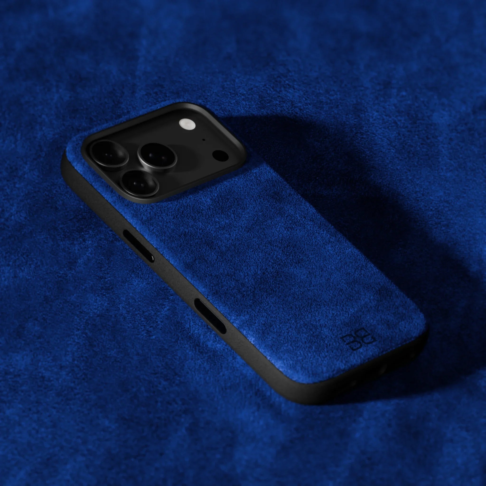Slate Blue / iPhone 18 Pro
