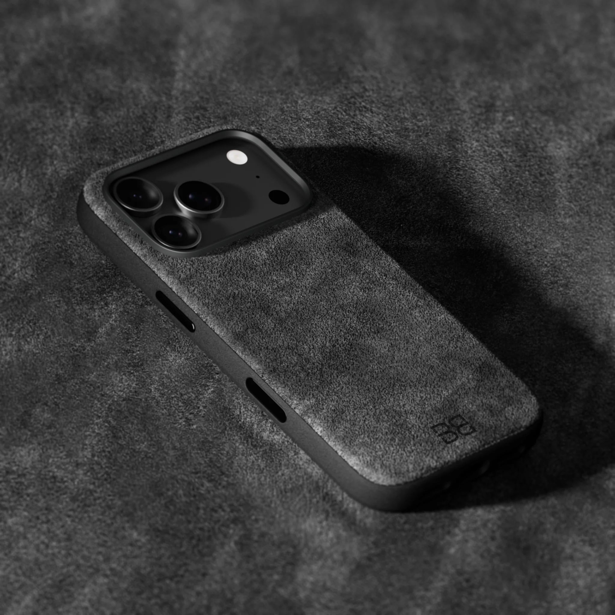 Anthracite / iPhone 17 Pro Max